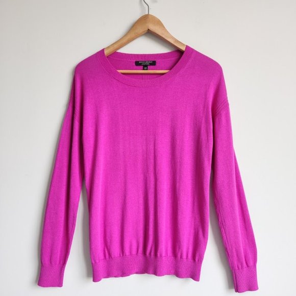 Banana Republic Silk and Cotton Fuchsia Fall Pullover Sweater (S) - Picture 3 of 6